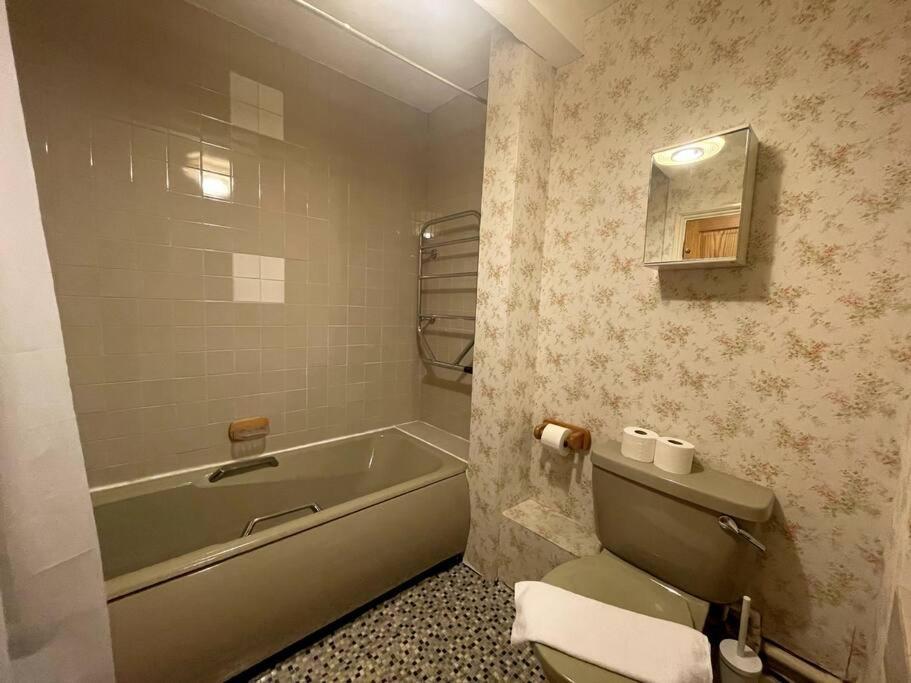 Old School Grandma London Experience !アパートメント エクステリア 写真